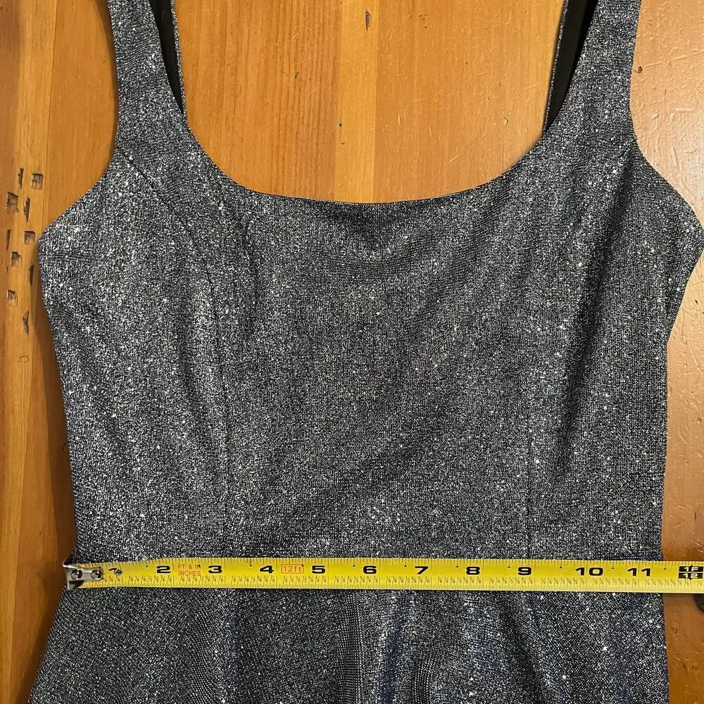 Elegant Silver Evening Gown - Picture 9 of 13